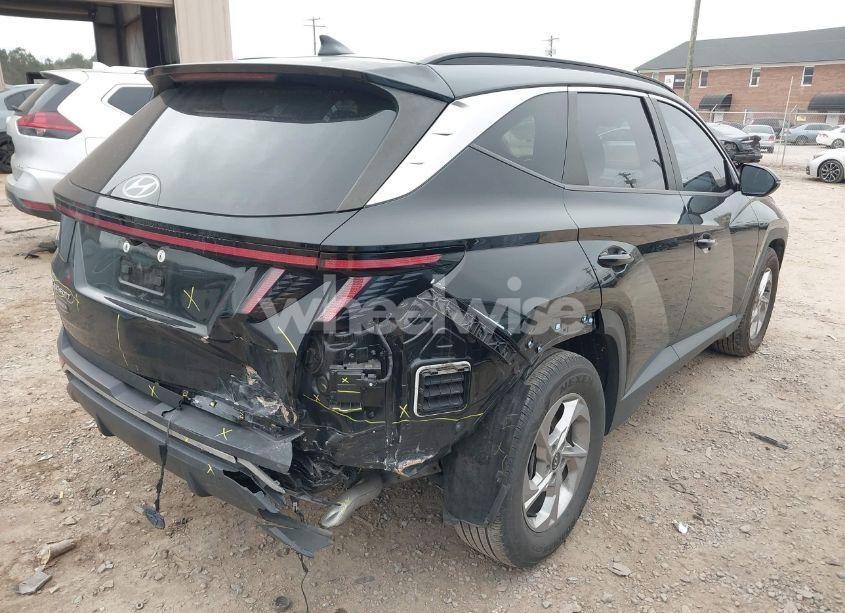 Photo 4 of 2022 Hyundai Tucson SEL (VIN 5NMJB3AE8NH003990)