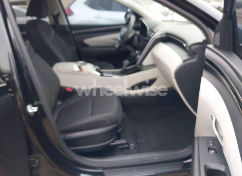 Photo 5 of 2022 Hyundai Tucson SEL (VIN 5NMJB3AE8NH003990)