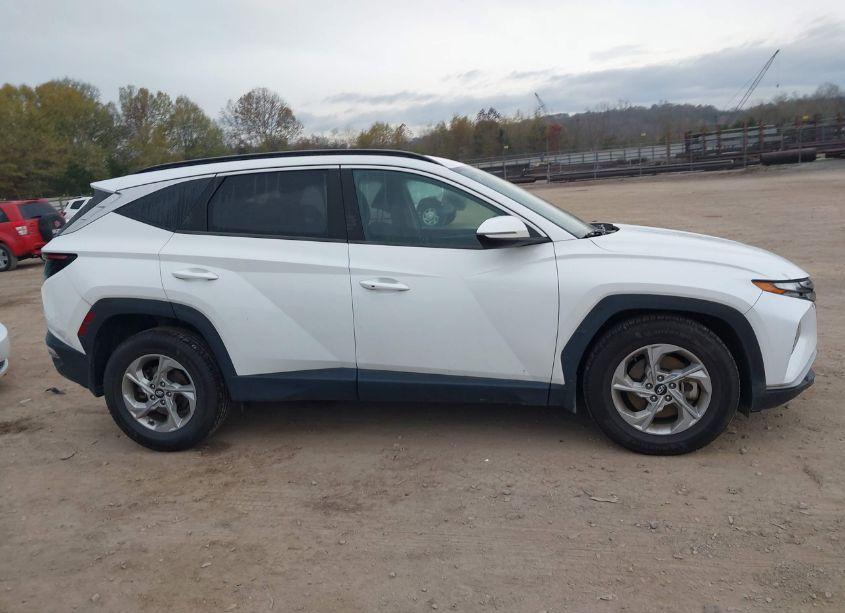 Photo 13 of 2022 Hyundai Tucson SEL (VIN 5NMJB3AE8NH035919)