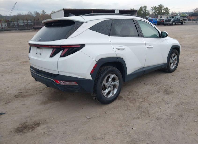 Photo 4 of 2022 Hyundai Tucson SEL (VIN 5NMJB3AE8NH035919)