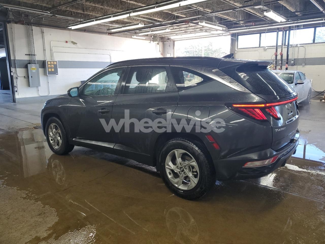 Photo 2 of 2023 HYUNDAI TUCSON SEL (VIN 5NMJB3AE8PH195477)