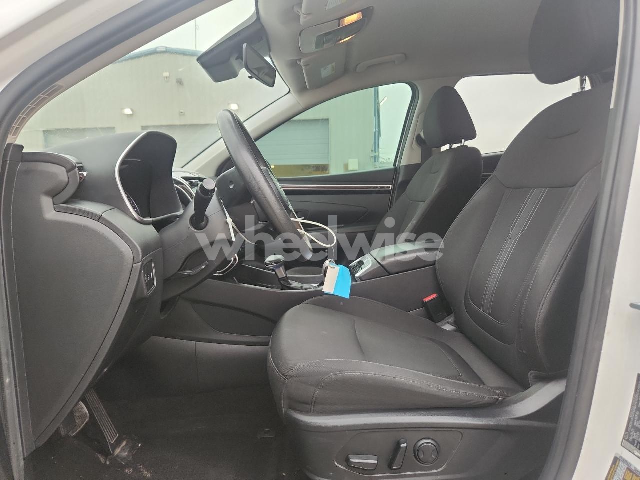 Photo 7 of 2023 HYUNDAI TUCSON SEL (VIN 5NMJB3AE8PH276544)