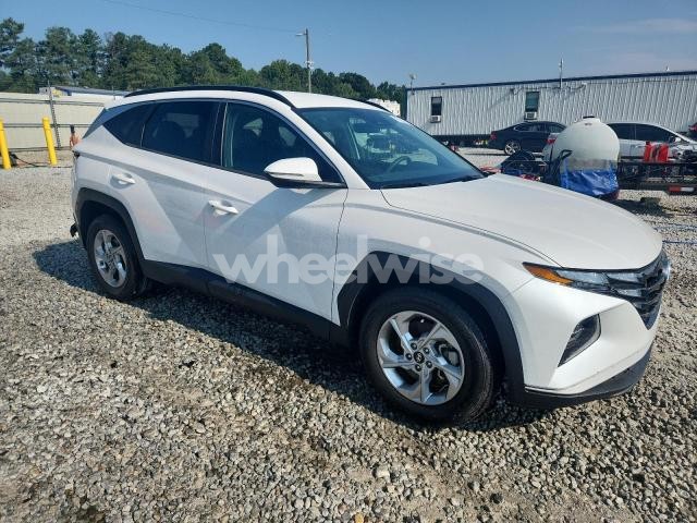 Photo 4 of 2022 HYUNDAI TUCSON SEL (VIN 5NMJB3AE9NH082215)
