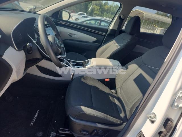 Photo 6 of 2022 HYUNDAI TUCSON SEL (VIN 5NMJB3AE9NH082215)