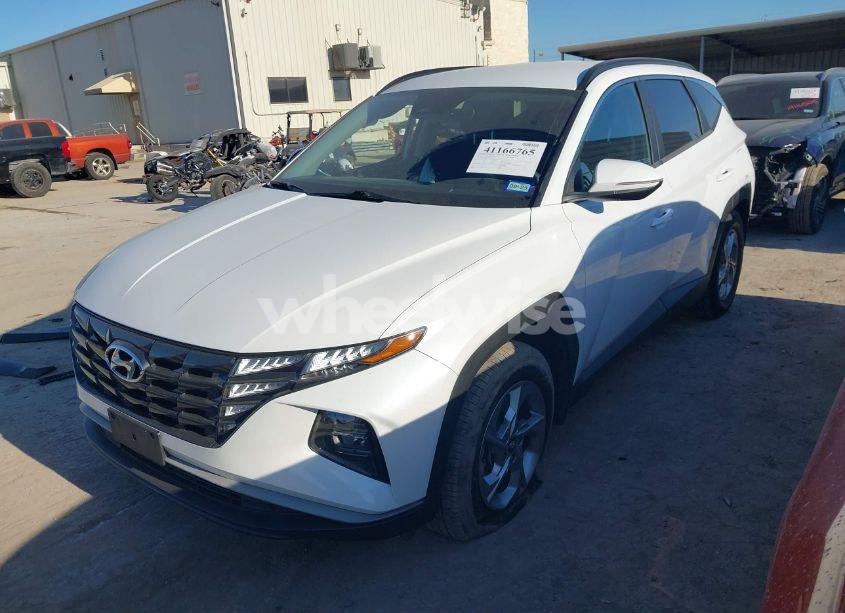 Photo 2 of 2022 Hyundai Tucson SEL (VIN 5NMJB3AEXNH049403)