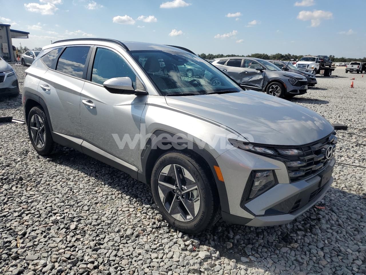 Photo 4 of 2026 HYUNDAI TUCSON SEL (VIN 5NMJB3DE0TH614055)