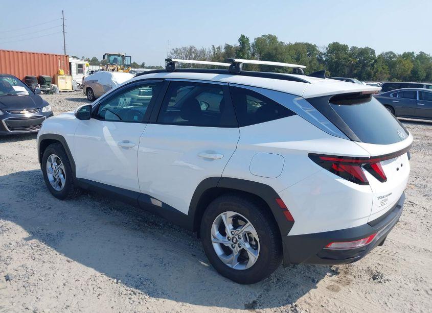 Photo 3 of 2024 Hyundai Tucson SEL (VIN 5NMJB3DE1RH301265)