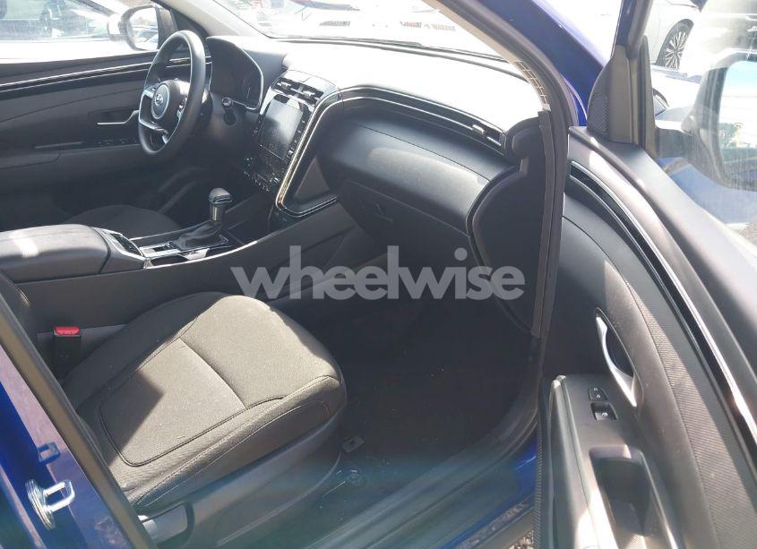 Photo 5 of 2024 Hyundai Tucson SEL (VIN 5NMJB3DE1RH355570)