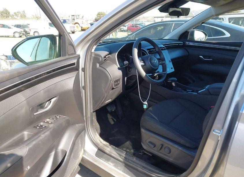 Photo 5 of 2024 Hyundai Tucson SEL (VIN 5NMJB3DE1RH411930)