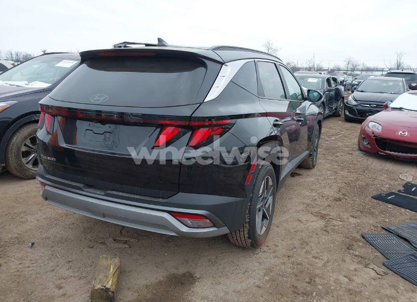 Photo 4 of 2025 Hyundai Tucson SEL (VIN 5NMJB3DE1SH458851)