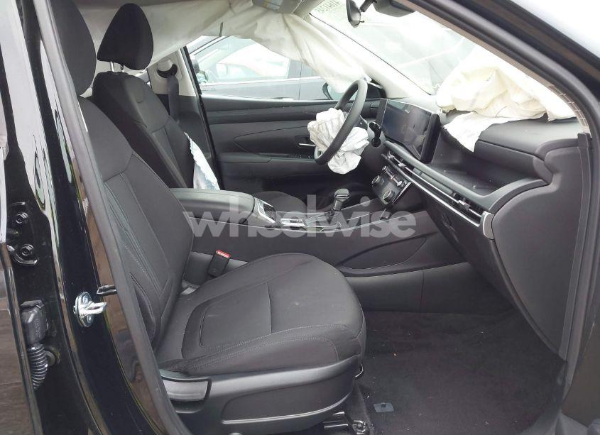 Photo 5 of 2025 Hyundai Tucson SEL (VIN 5NMJB3DE1SH458851)