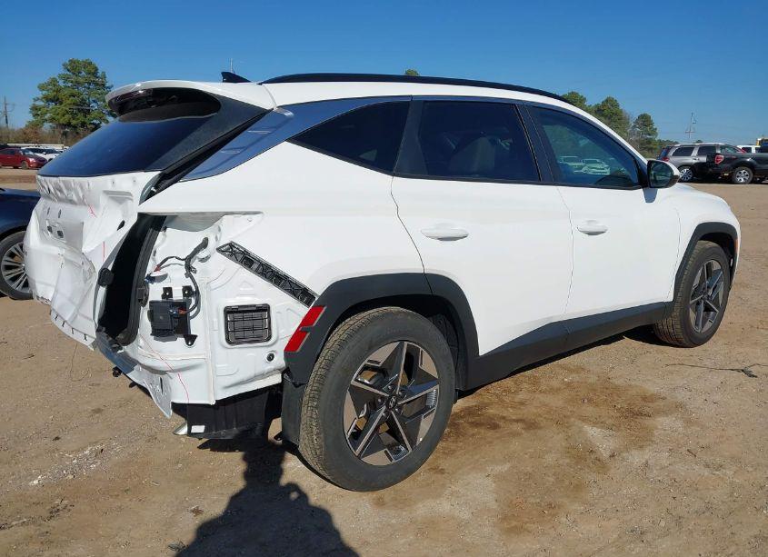 Photo 4 of 2025 Hyundai Tucson SEL (VIN 5NMJB3DE1SH459739)