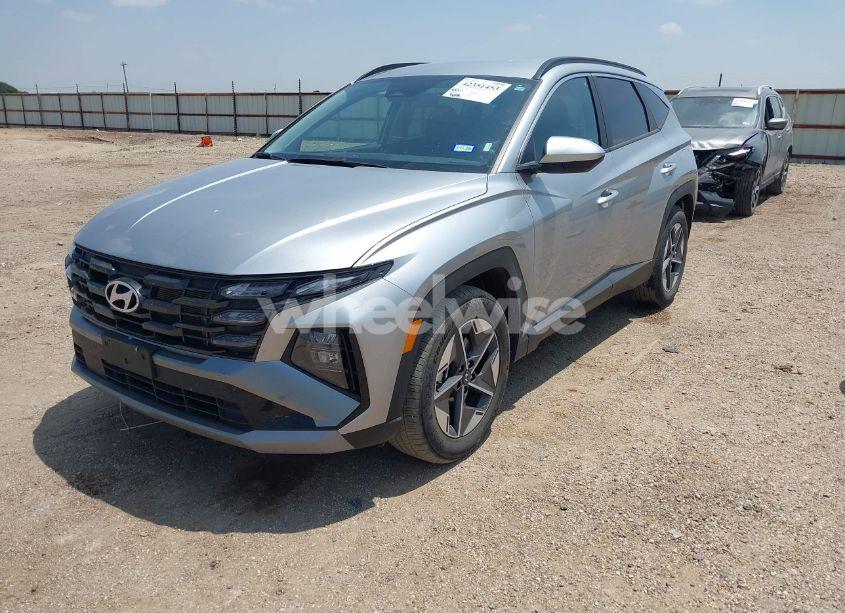 Photo 2 of 2025 Hyundai Tucson SEL (VIN 5NMJB3DE1SH494667)