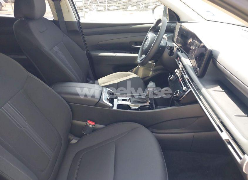 Photo 5 of 2025 Hyundai Tucson SEL (VIN 5NMJB3DE1SH494667)