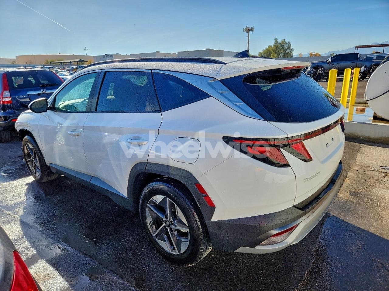 Photo 2 of 2025 HYUNDAI TUCSON SEL (VIN 5NMJB3DE1SH538408)