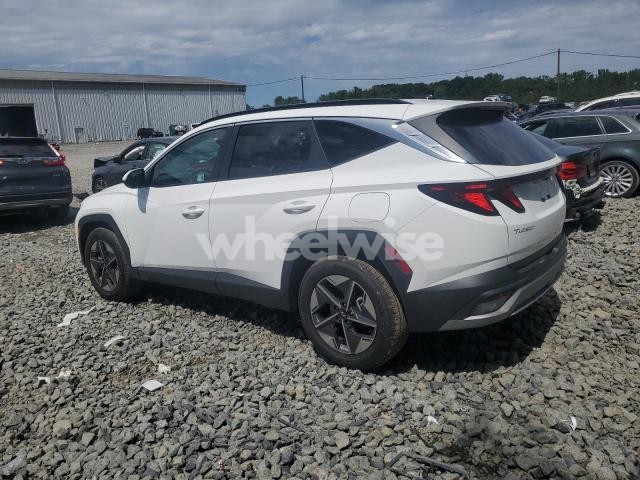 Photo 2 of 2025 HYUNDAI TUCSON SEL (VIN 5NMJB3DE1SH541969)