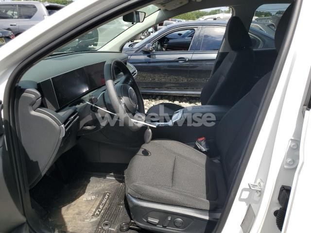 Photo 4 of 2025 HYUNDAI TUCSON SEL (VIN 5NMJB3DE1SH541969)