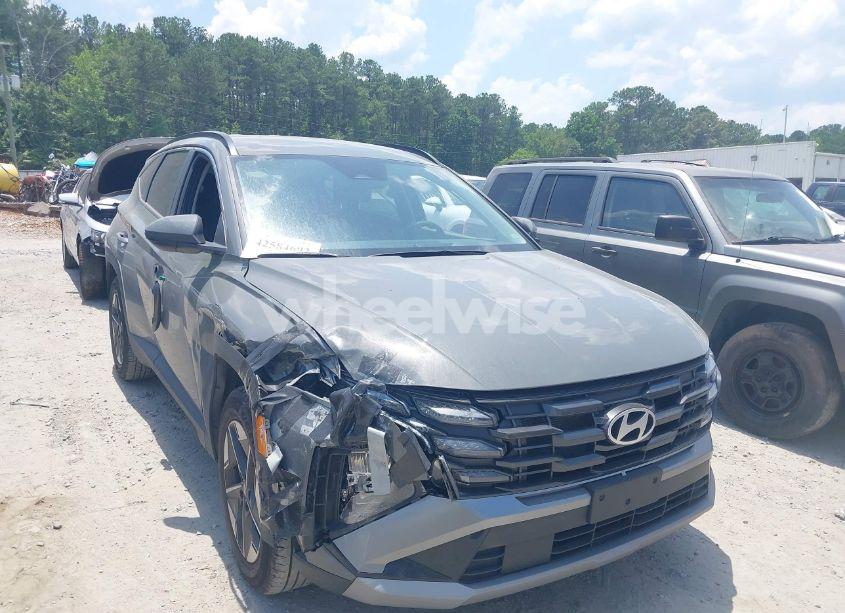 2025 Hyundai Tucson SEL (VIN 5NMJB3DE2SH443811) main photo