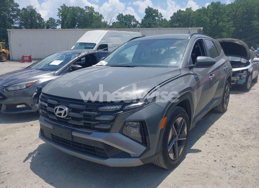 Photo 2 of 2025 Hyundai Tucson SEL (VIN 5NMJB3DE2SH443811)