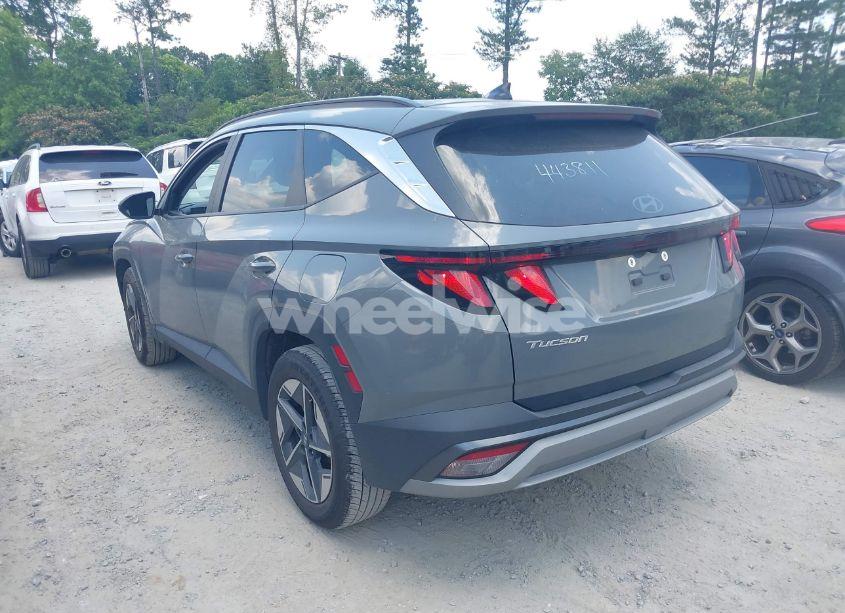 Photo 3 of 2025 Hyundai Tucson SEL (VIN 5NMJB3DE2SH443811)