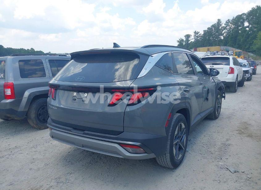 Photo 4 of 2025 Hyundai Tucson SEL (VIN 5NMJB3DE2SH443811)