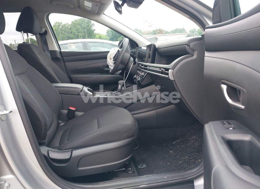 Photo 5 of 2025 Hyundai Tucson SEL (VIN 5NMJB3DE2SH480017)