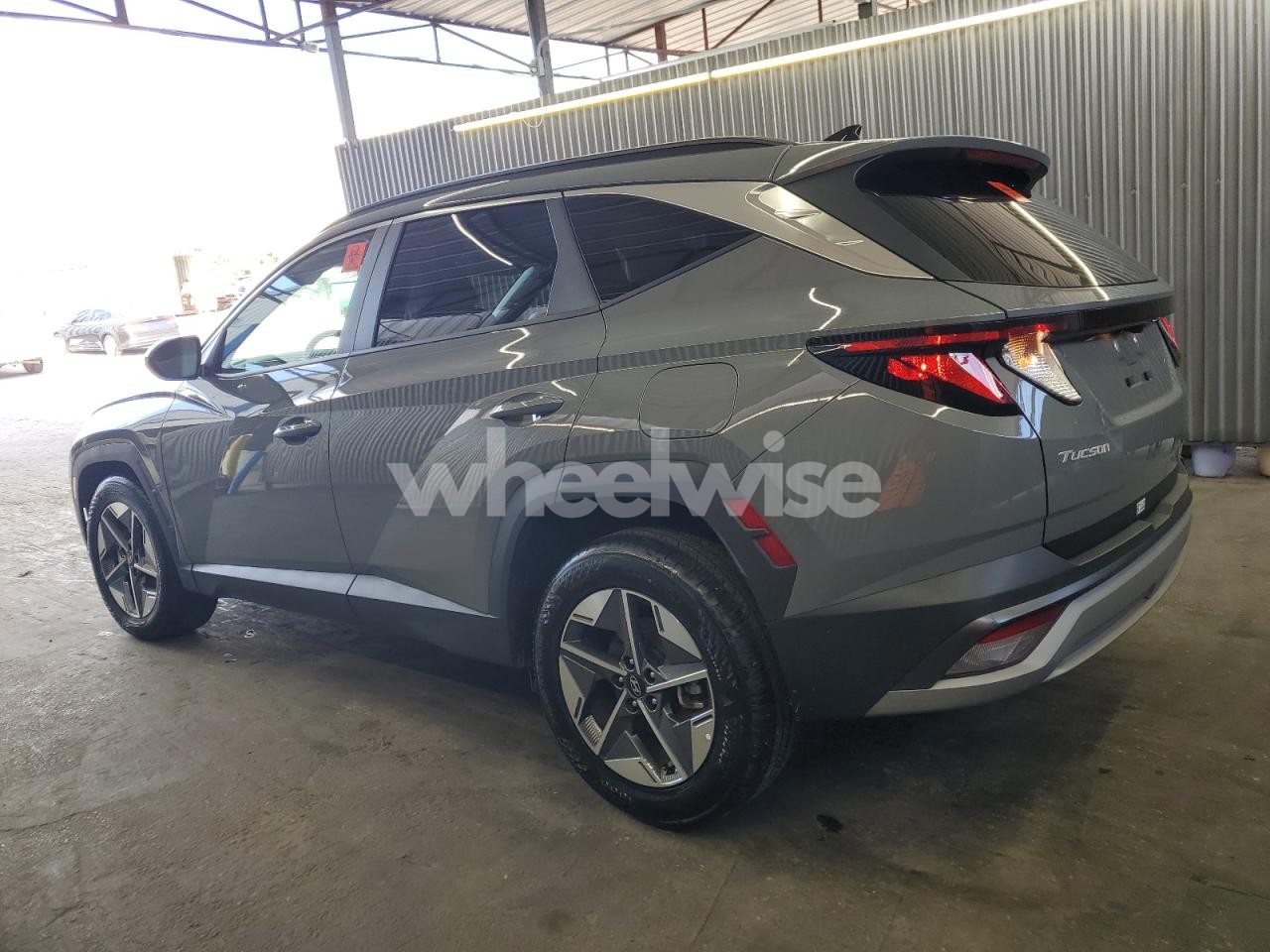 Photo 2 of 2025 HYUNDAI TUCSON SEL (VIN 5NMJB3DE2SH506812)