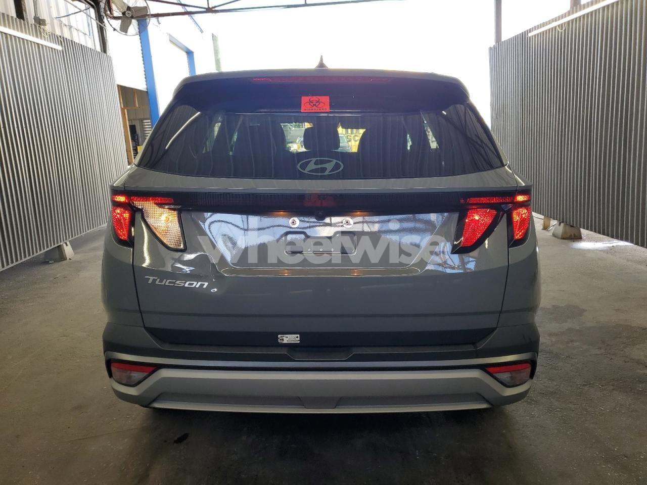 Photo 6 of 2025 HYUNDAI TUCSON SEL (VIN 5NMJB3DE2SH506812)