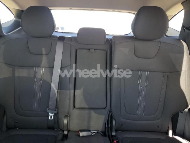 Photo 4 of 2025 HYUNDAI TUCSON SEL (VIN 5NMJB3DE2SH540927)