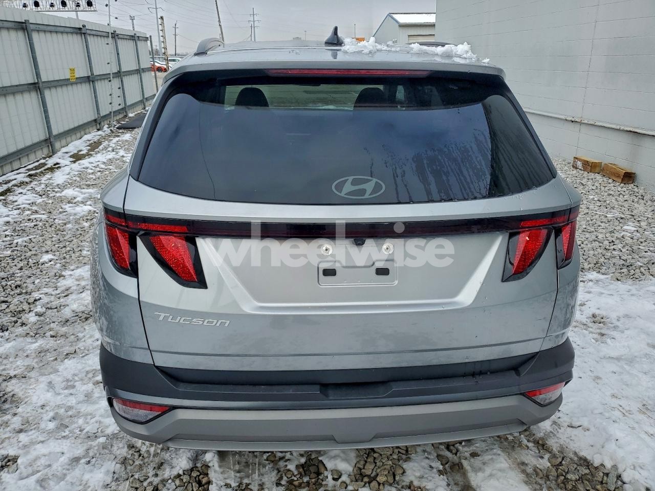 Photo 6 of 2025 HYUNDAI TUCSON SEL (VIN 5NMJB3DE2SH546890)