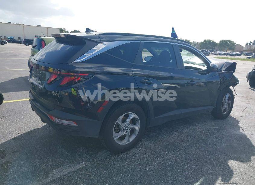 Photo 4 of 2024 Hyundai Tucson SEL (VIN 5NMJB3DE3RH315250)