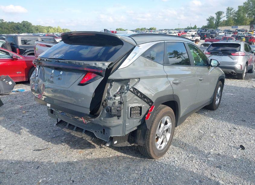 Photo 4 of 2024 Hyundai Tucson SEL (VIN 5NMJB3DE3RH397027)
