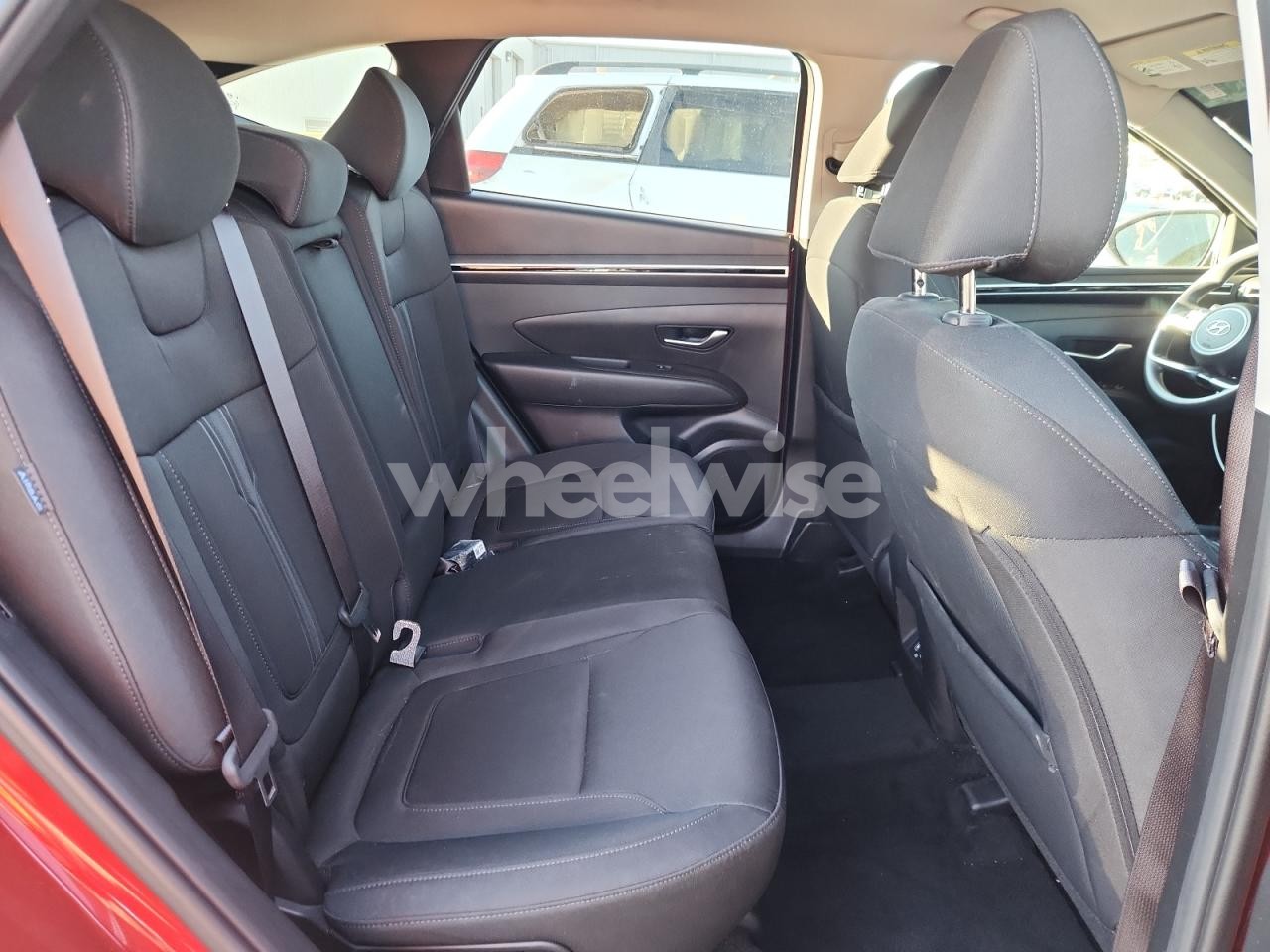 Photo 10 of 2024 HYUNDAI TUCSON SEL (VIN 5NMJB3DE3RH415171)