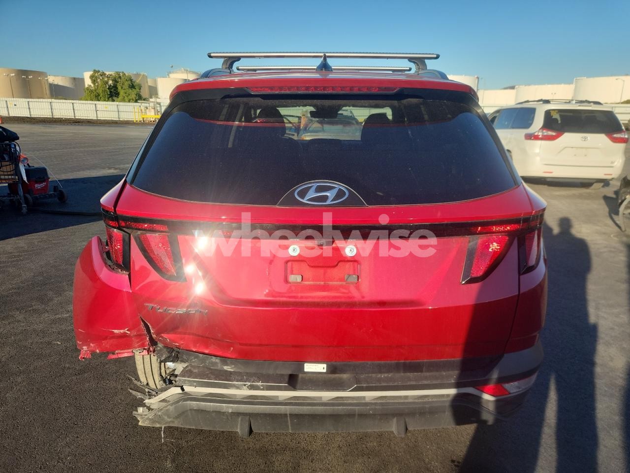 Photo 6 of 2024 HYUNDAI TUCSON SEL (VIN 5NMJB3DE3RH415171)