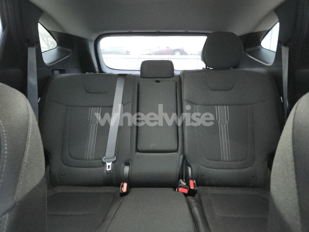 Photo 10 of 2025 HYUNDAI TUCSON SEL (VIN 5NMJB3DE3SH479300)