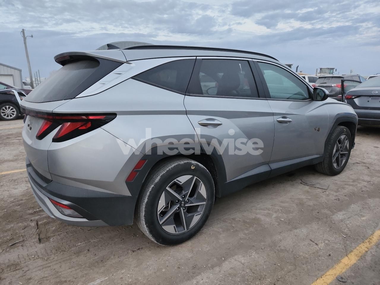 Photo 3 of 2025 HYUNDAI TUCSON SEL (VIN 5NMJB3DE3SH479300)