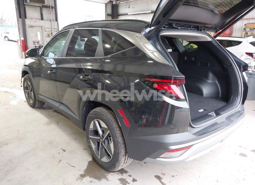 Photo 3 of 2025 Hyundai Tucson SEL (VIN 5NMJB3DE3SH489728)