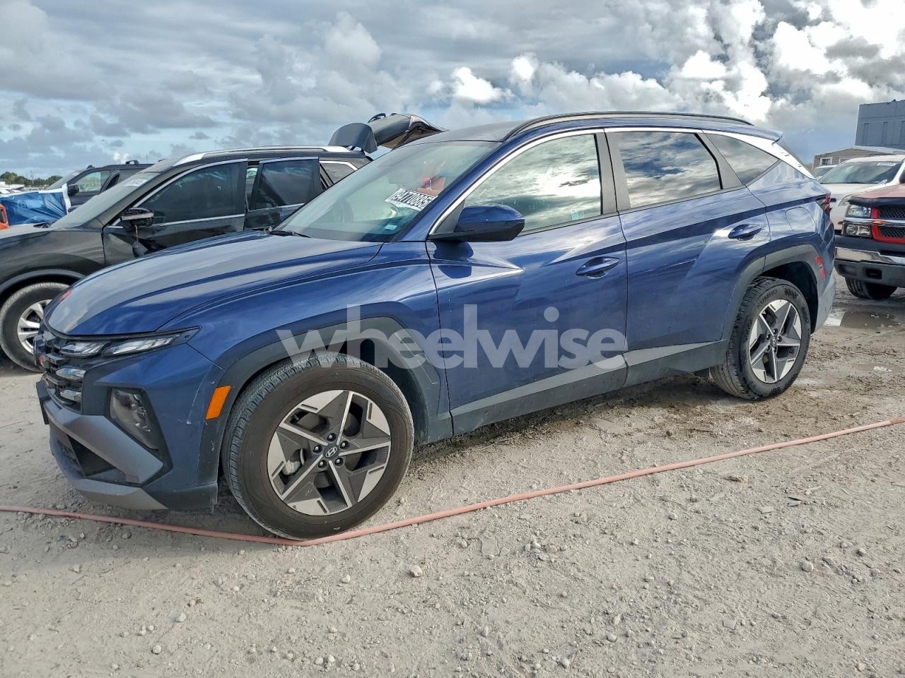 2025 HYUNDAI TUCSON SEL (VIN 5NMJB3DE3SH492208) main photo