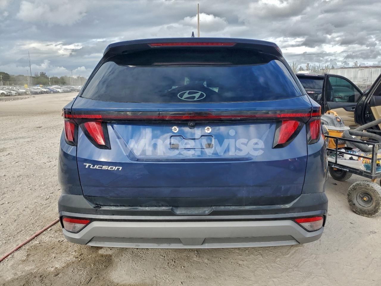 Photo 6 of 2025 HYUNDAI TUCSON SEL (VIN 5NMJB3DE3SH492208)