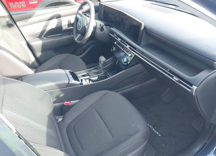 Photo 5 of 2025 Hyundai Tucson SEL (VIN 5NMJB3DE3SH502977)