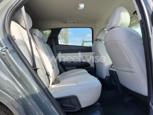 Photo 2 of 2025 HYUNDAI TUCSON SEL (VIN 5NMJB3DE3SH577324)