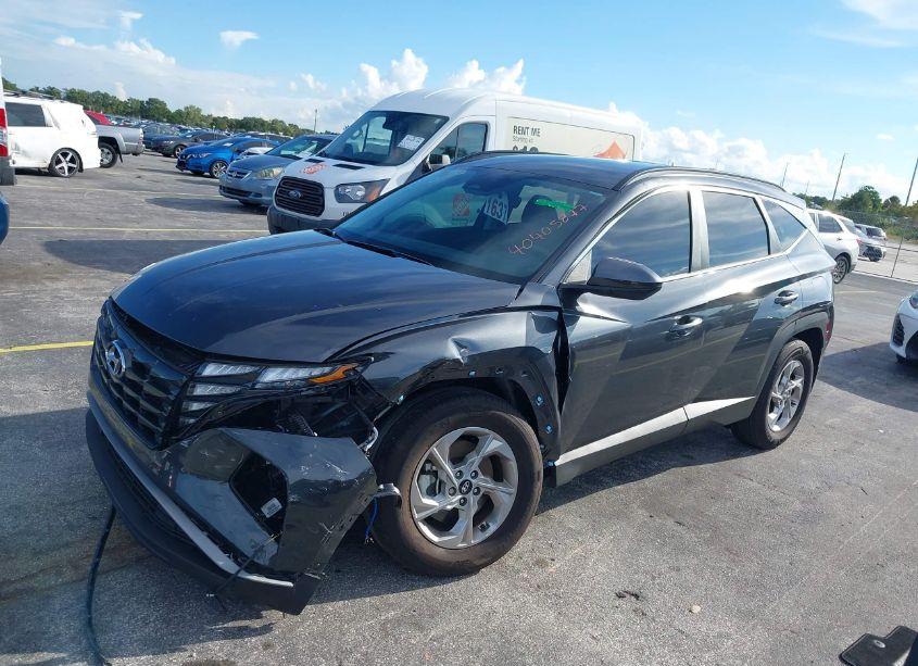 Photo 2 of 2024 Hyundai Tucson SEL (VIN 5NMJB3DE4RH356986)