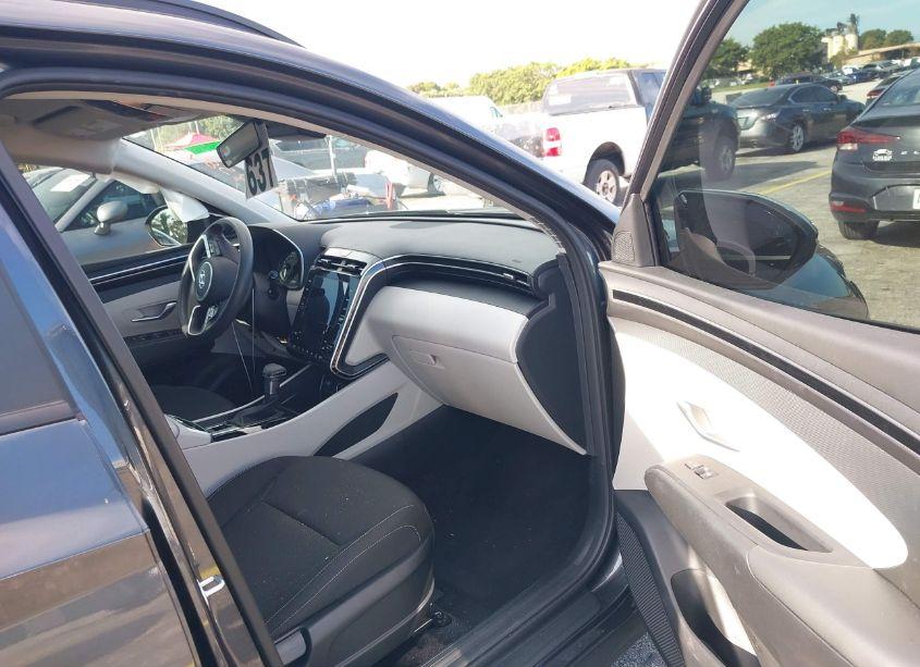 Photo 5 of 2024 Hyundai Tucson SEL (VIN 5NMJB3DE4RH356986)