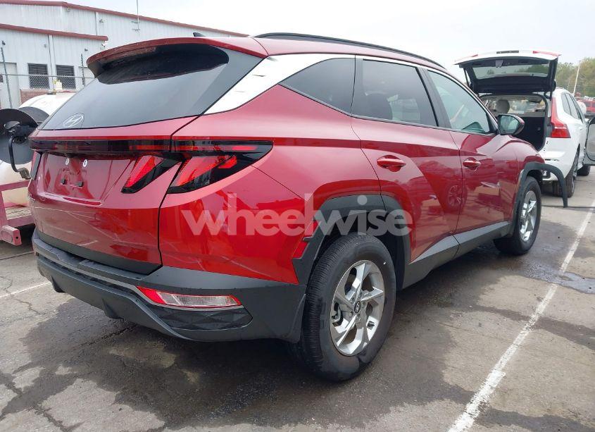 Photo 4 of 2024 Hyundai Tucson SEL (VIN 5NMJB3DE4RH416927)