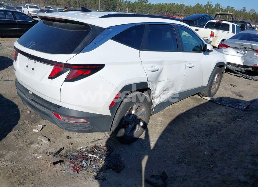 Photo 4 of 2024 Hyundai Tucson SEL (VIN 5NMJB3DE4RH421898)