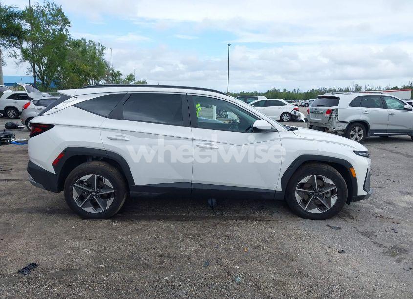 Photo 14 of 2025 Hyundai Tucson SEL (VIN 5NMJB3DE4SH445270)