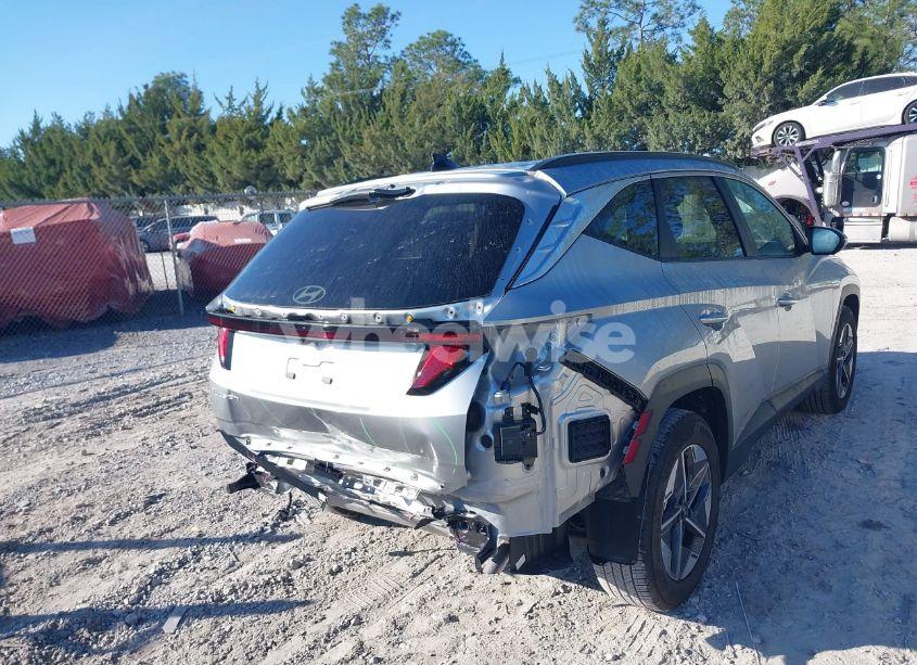 Photo 4 of 2025 Hyundai Tucson SEL (VIN 5NMJB3DE4SH468323)