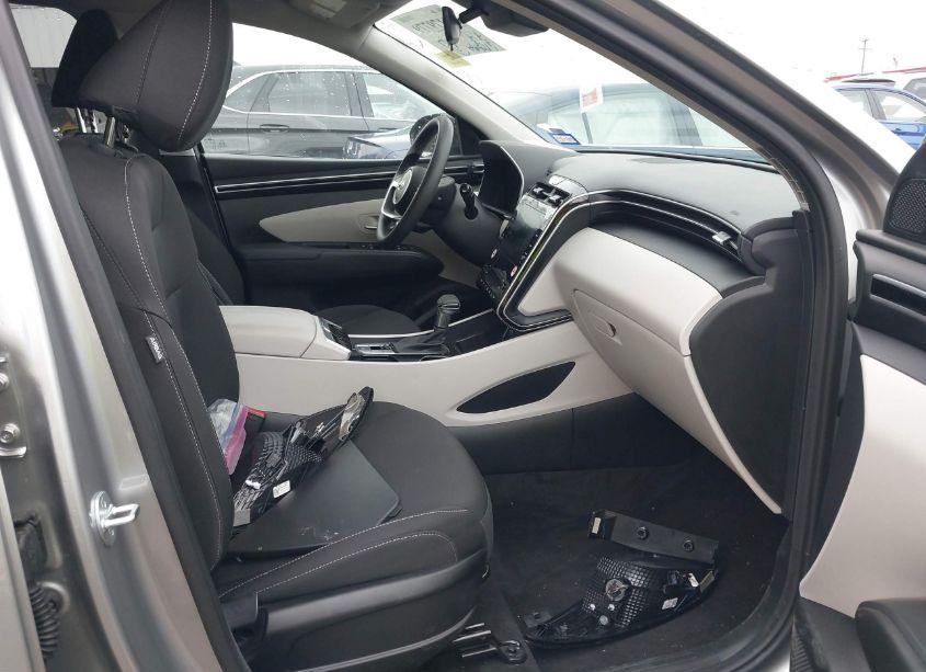 Photo 5 of 2024 Hyundai Tucson SEL (VIN 5NMJB3DE5RH297446)