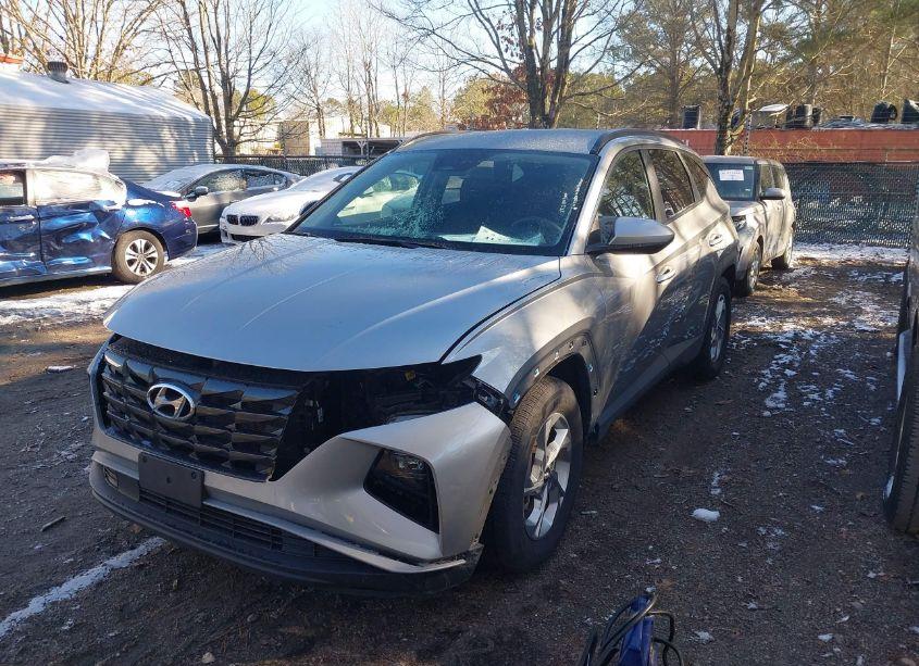 Photo 2 of 2024 Hyundai Tucson SEL (VIN 5NMJB3DE5RH362103)