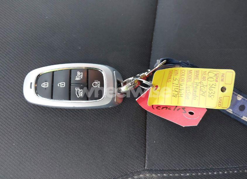 Photo 11 of 2024 Hyundai Tucson SEL (VIN 5NMJB3DE5RH371478)